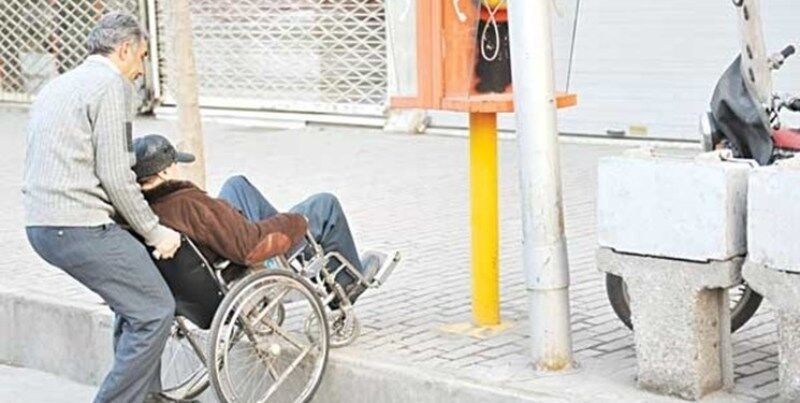 استاندار تهران از روند مناسب سازی معابر برای معلولان ابراز نارضایتی کرد