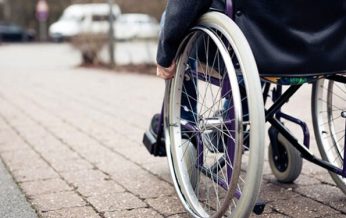 مشکل تردد معلولان و جانبازان در فیروزه
